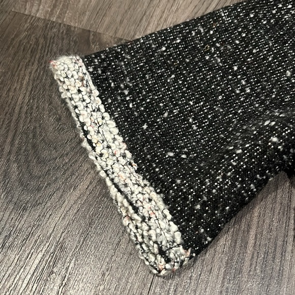 CAbi COCO Shell Terry Boucle Tweed Sweater Size Small - Picture 4 of 6